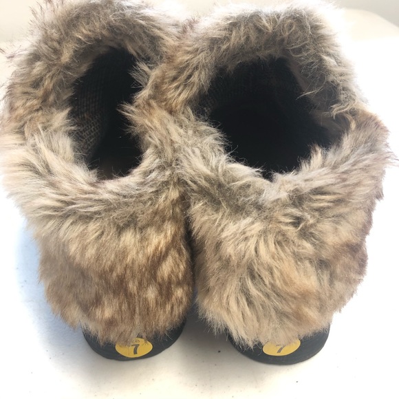 Muk Luks 7 Faux Fur Ankle Boots Booties Tan Brown Zipper - Picture 4 of 8